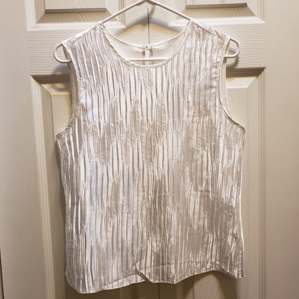 White Sleeveless Pullover Top